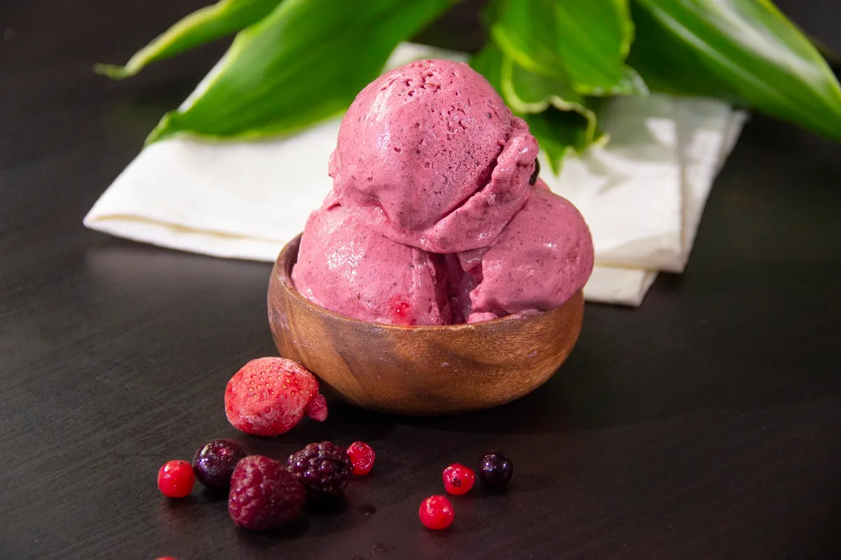 Helado de frutos rojos
